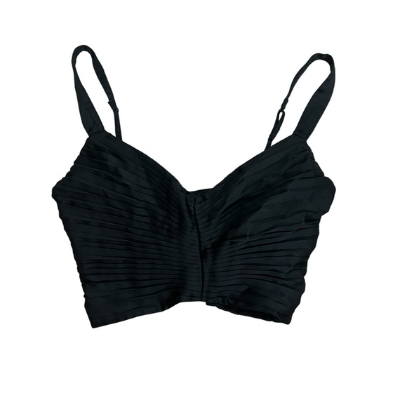 Abercrombie & Fitch Tops - Abercrombie & Fitch Black Pleated Crop Top